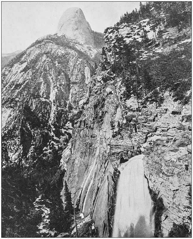 美国著名风景的古老照片:Illillouette Falls, South Dome